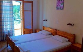 Reggis Apartments